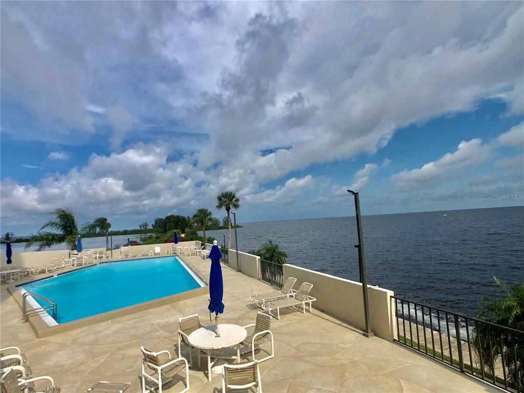 Exterior, Pool, Water