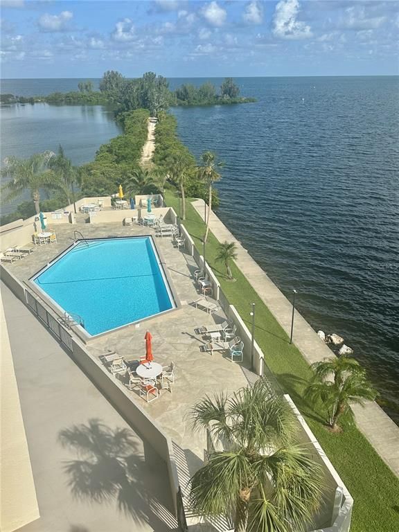 Exterior, Pool, Water