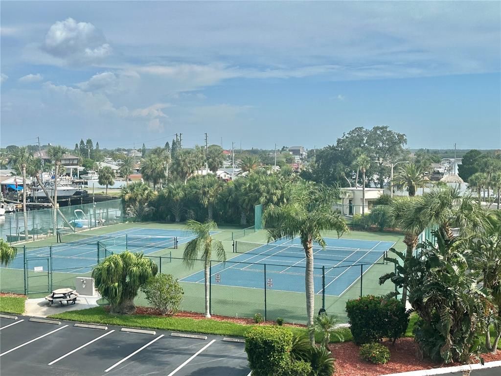 Exterior, Tennis Courts