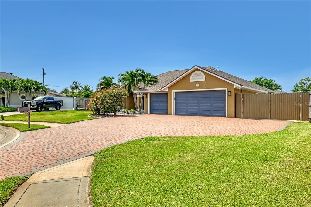 Attached, Backyard, Exterior, Facade, Ranch