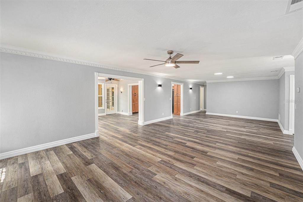 Empty room, Interior, Recessed Lighting, Wood Texture Flooring