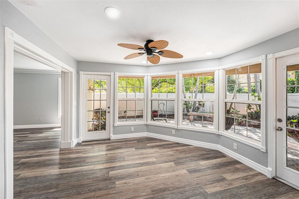 Empty room, Interior, Recessed Lighting, Sun Room, Wood Texture Flooring