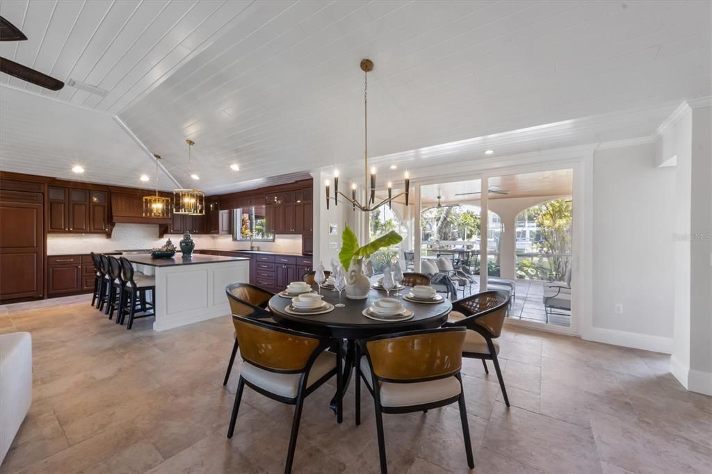 Chandelier, Dining room, Interior, Kitchen, Pendant Lights, Recessed Lighting