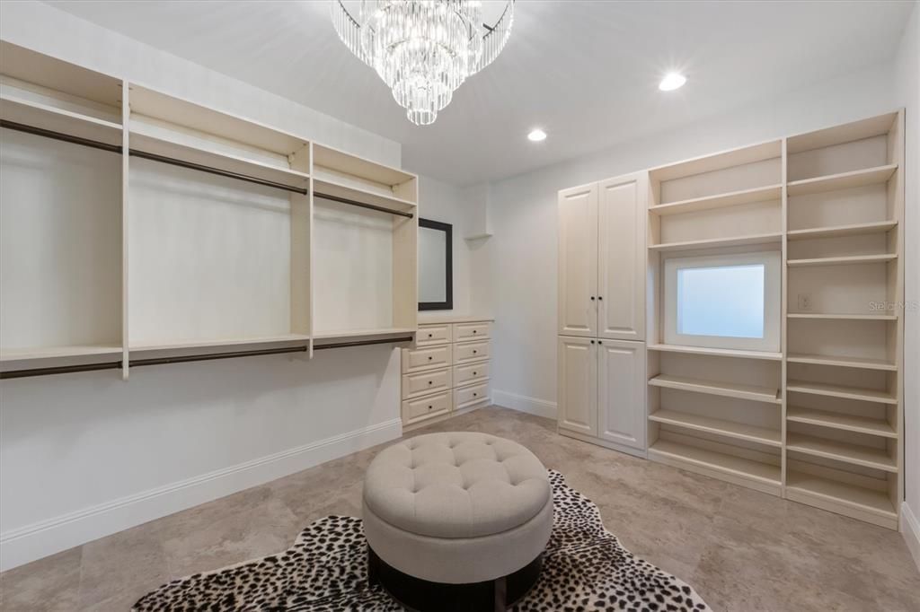 Chandelier, Interior, Recessed Lighting, Walk-in Closets