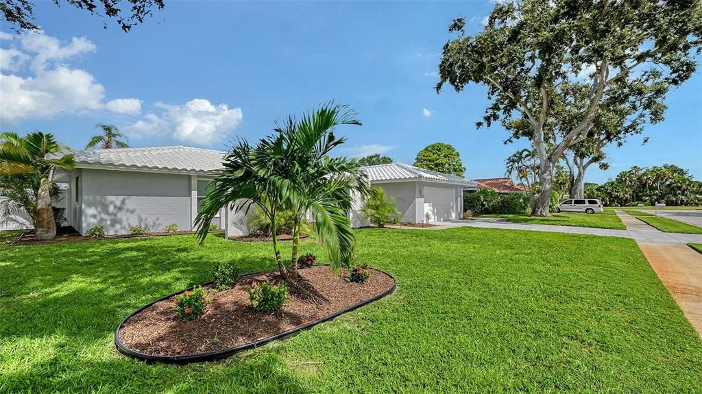 Backyard, Detached Garage, Exterior