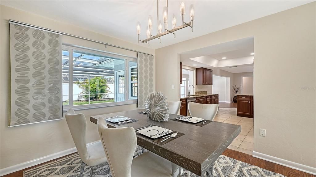 Chandelier, Dining room, Interior, Kitchen, Recessed Lighting, Wood Texture Flooring