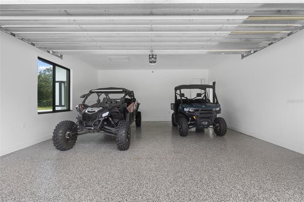 Garage, Interior