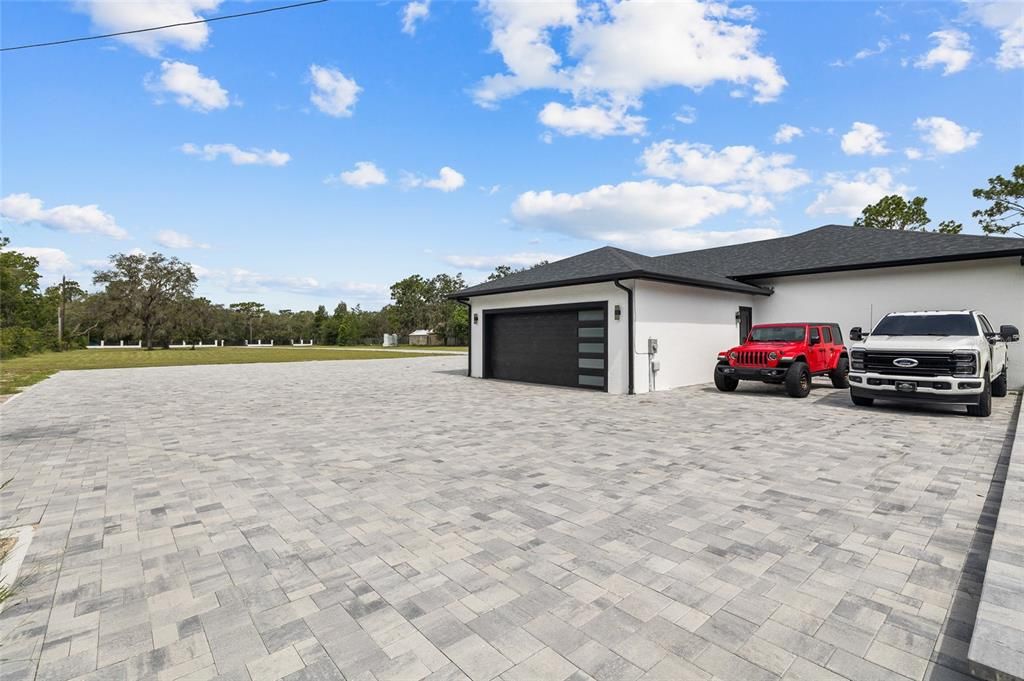 Detached Garage, Exterior