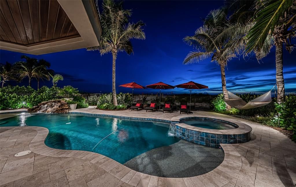 Exterior, Pool