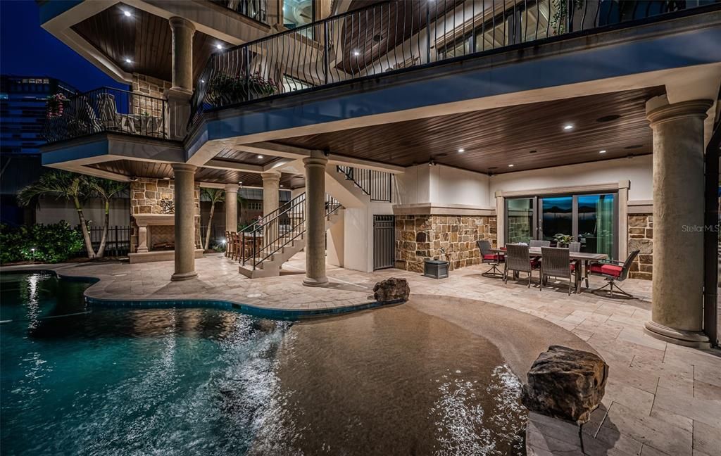Exterior, Pool