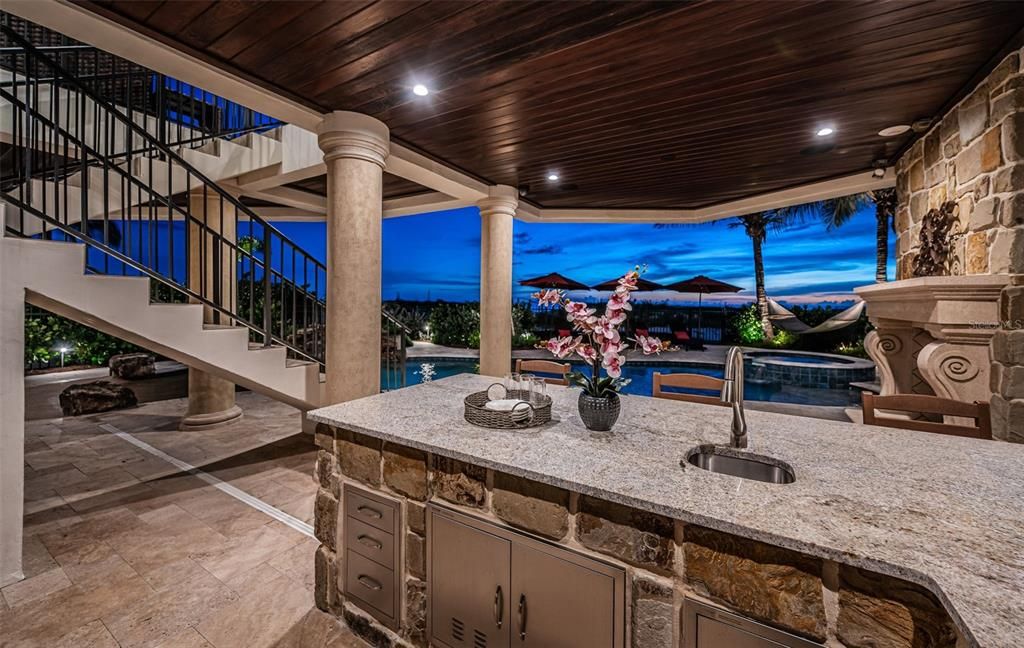 Exterior, Outdoor Kitchen, Recessed Lighting