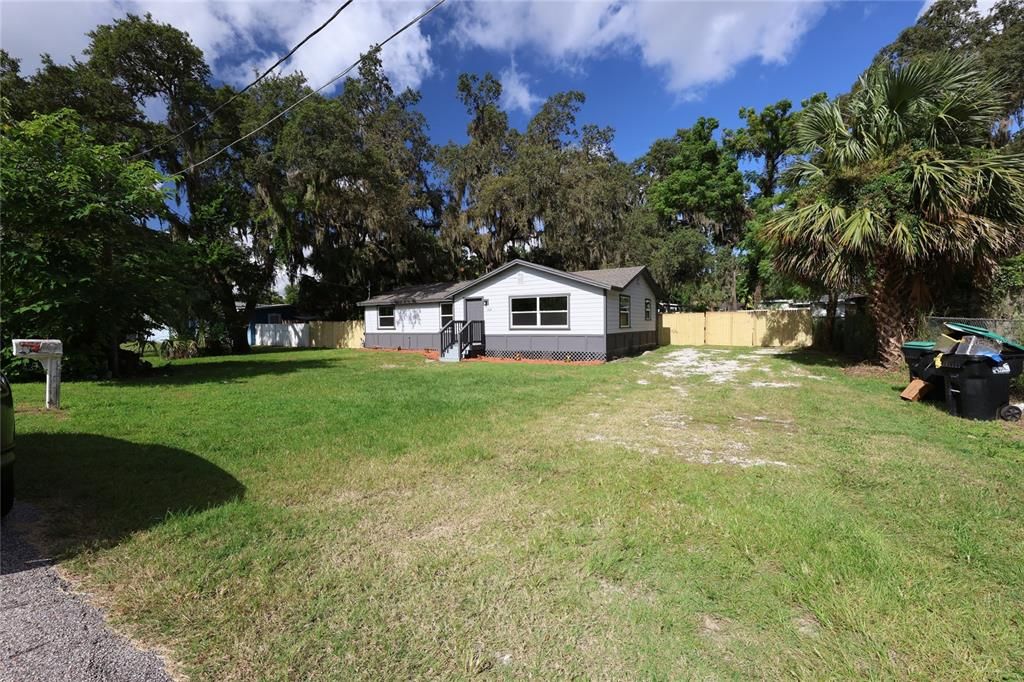 Backyard, Exterior