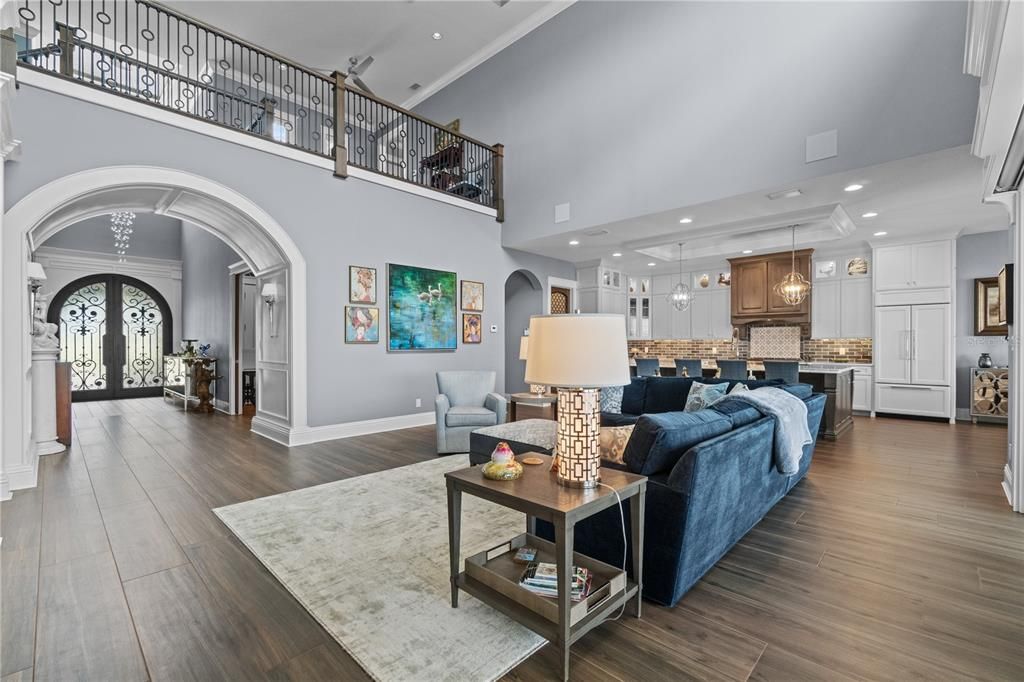 Interior, Kitchen, Living room, Pendant Lights, Recessed Lighting, Wood Texture Flooring
