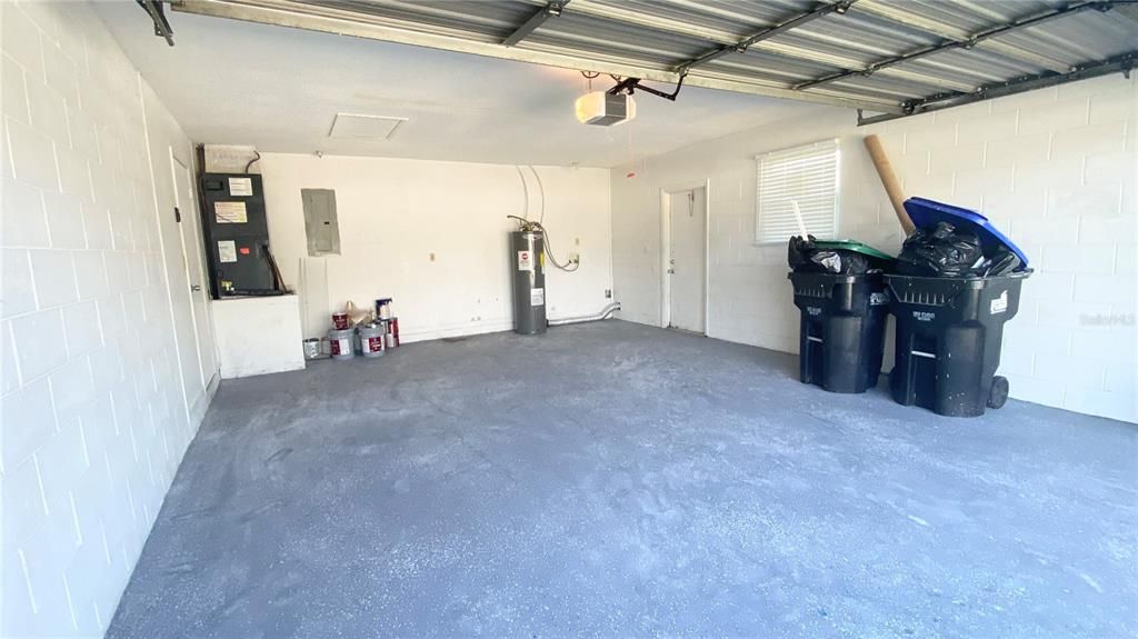 Garage, Interior