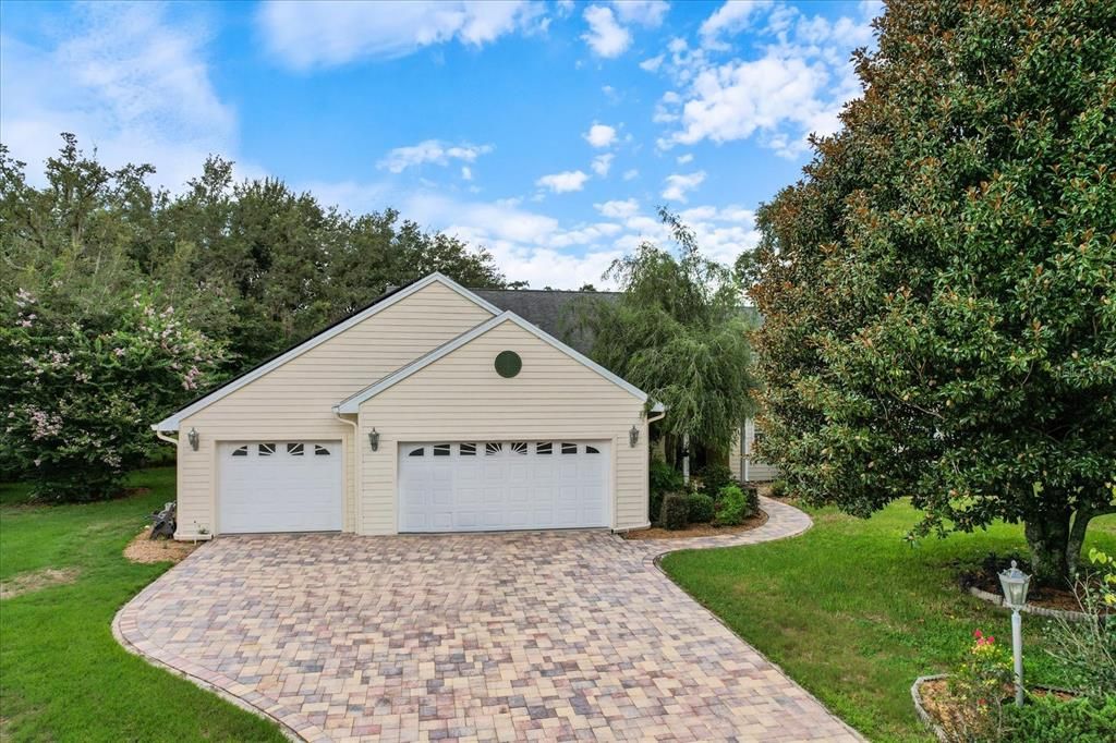 Detached Garage, Exterior