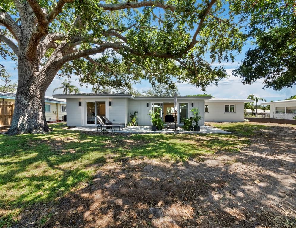 Backyard, Exterior