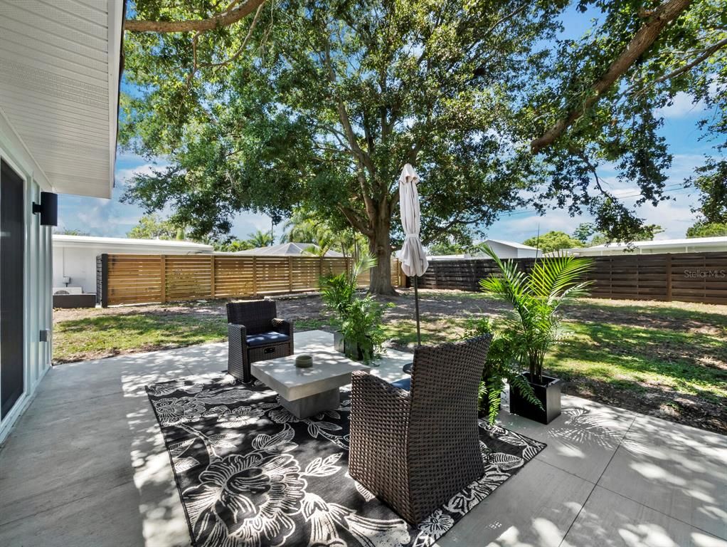 Backyard, Exterior