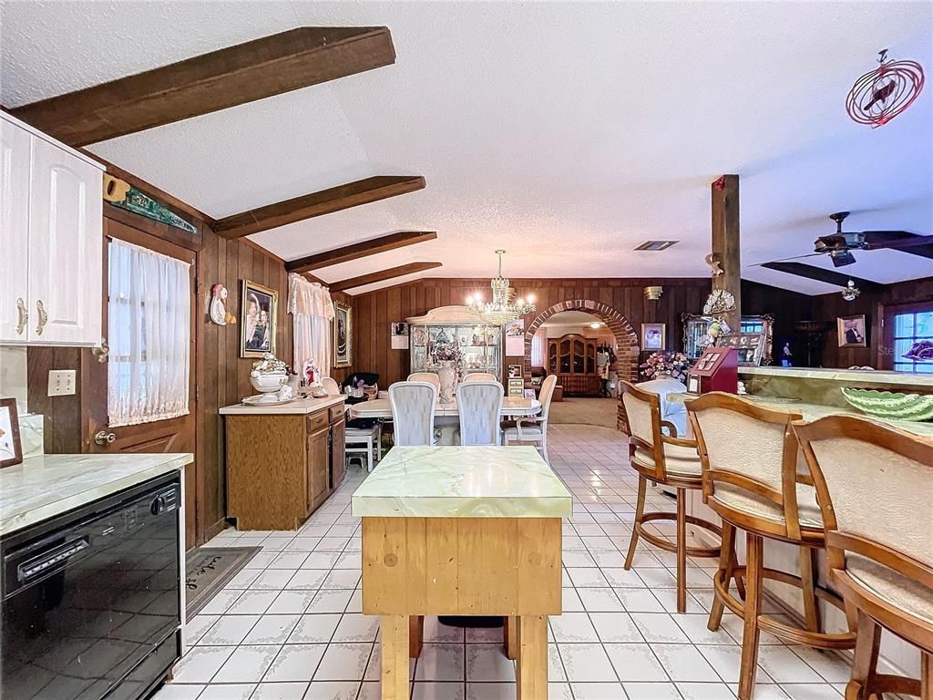 Chandelier, Dining room, Interior, Kitchen