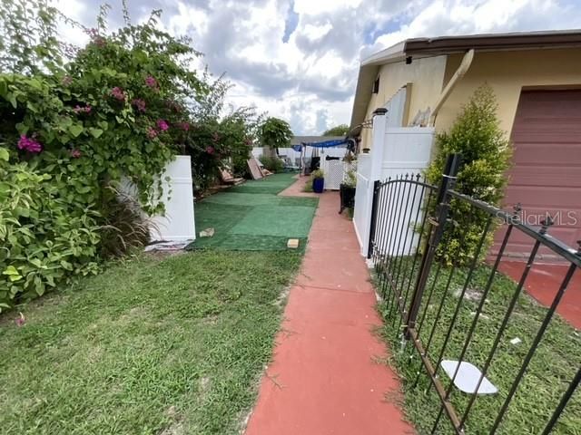 Backyard, Exterior