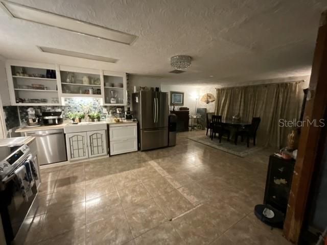 Dining room, Interior, Kitchen, Stainless Steel Appliances
