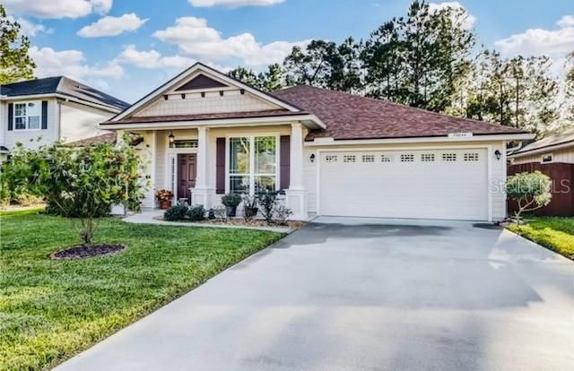 Attached, Exterior, Facade, Ranch