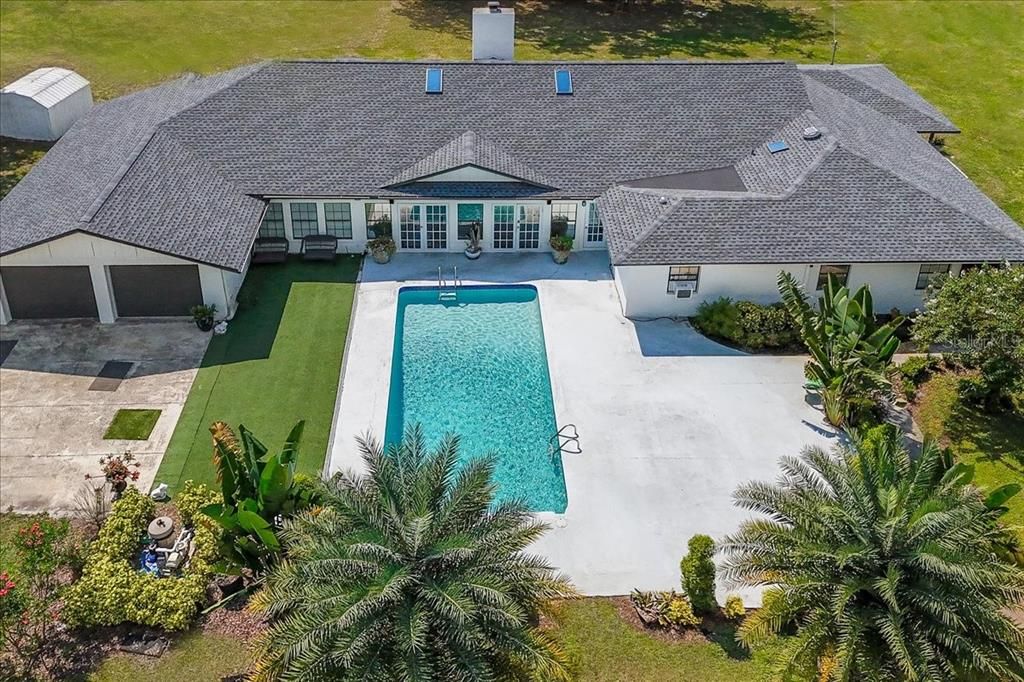 Exterior, Pool