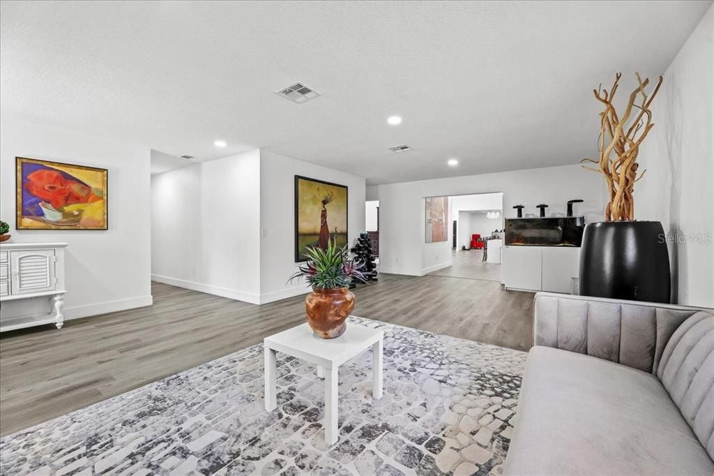 Interior, Living room, Recessed Lighting, Wood Texture Flooring
