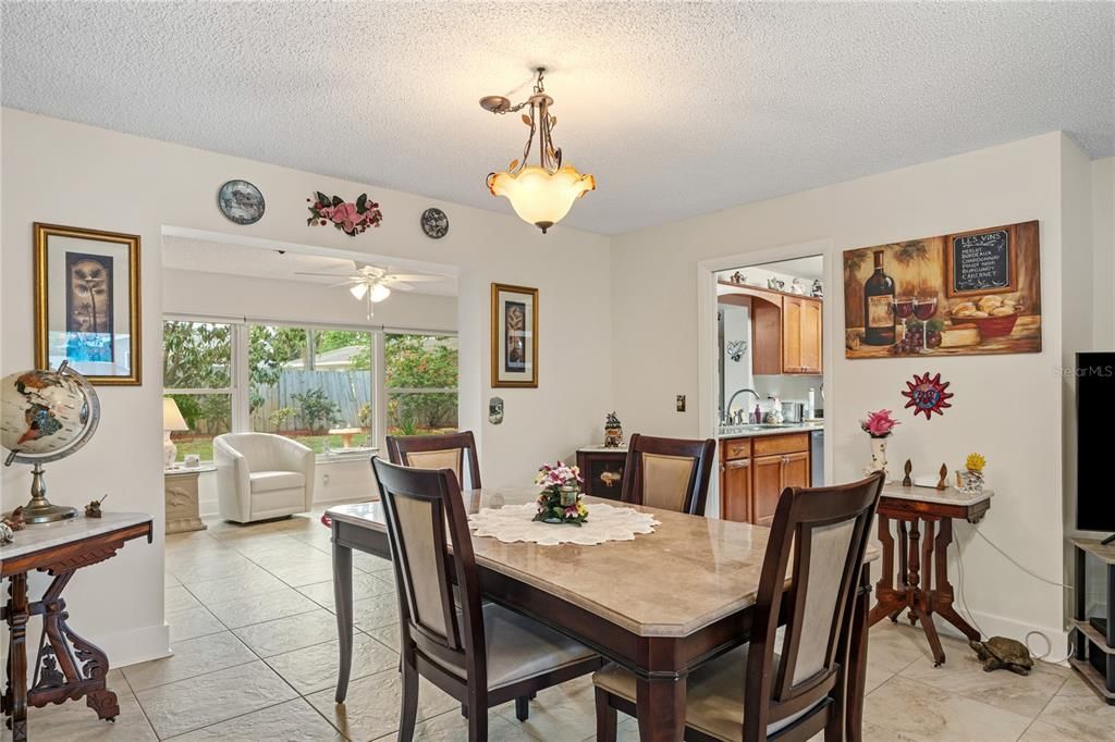 Dining room, Interior, Pendant Lights