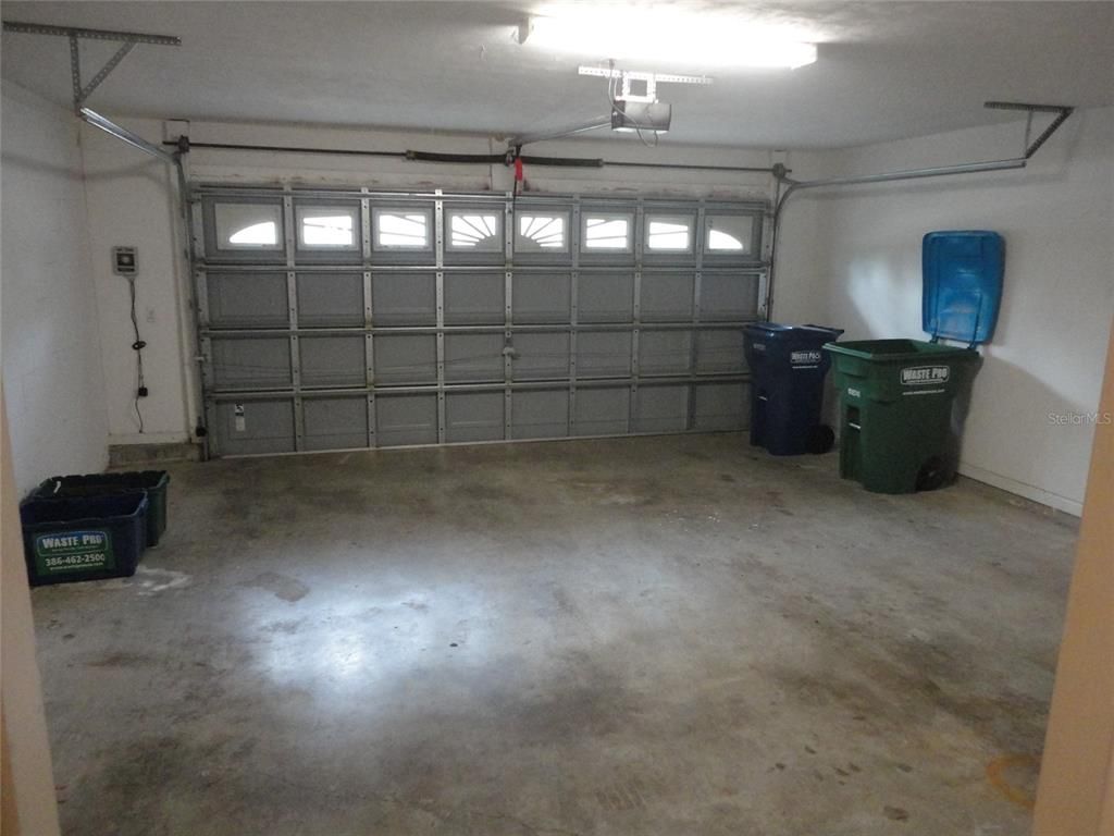 Garage, Interior
