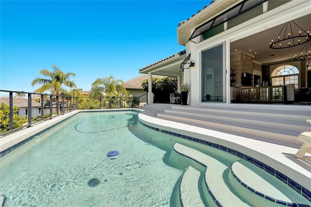 Exterior, Pool