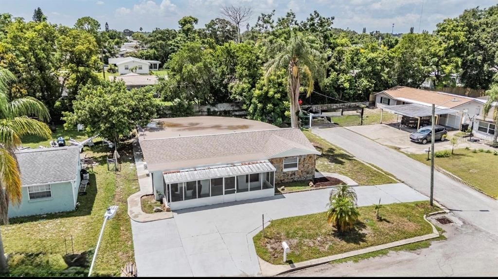 Exterior, Drone