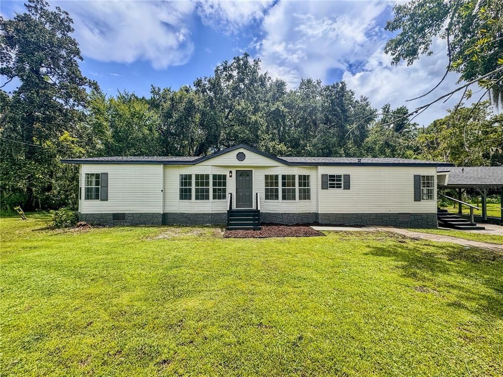 Backyard, Exterior, Facade, Ranch