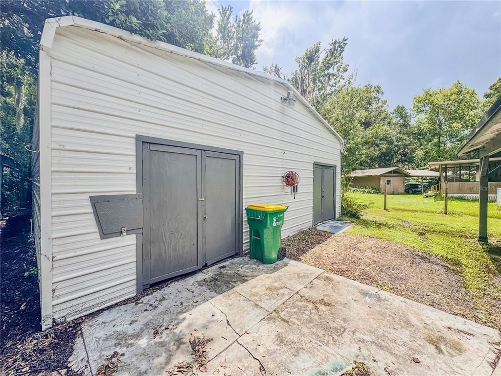Backyard, Exterior