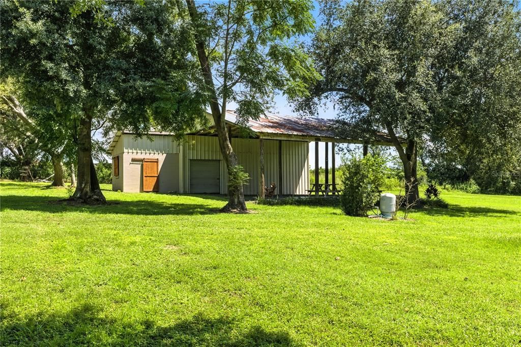 Backyard, Exterior