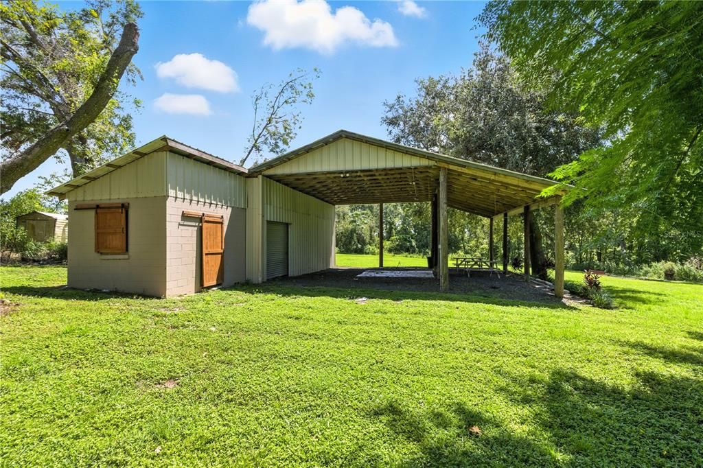 Backyard, Exterior