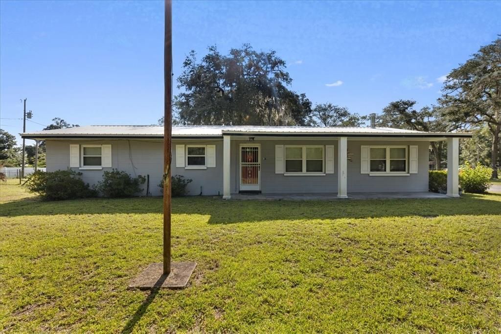 Backyard, Exterior
