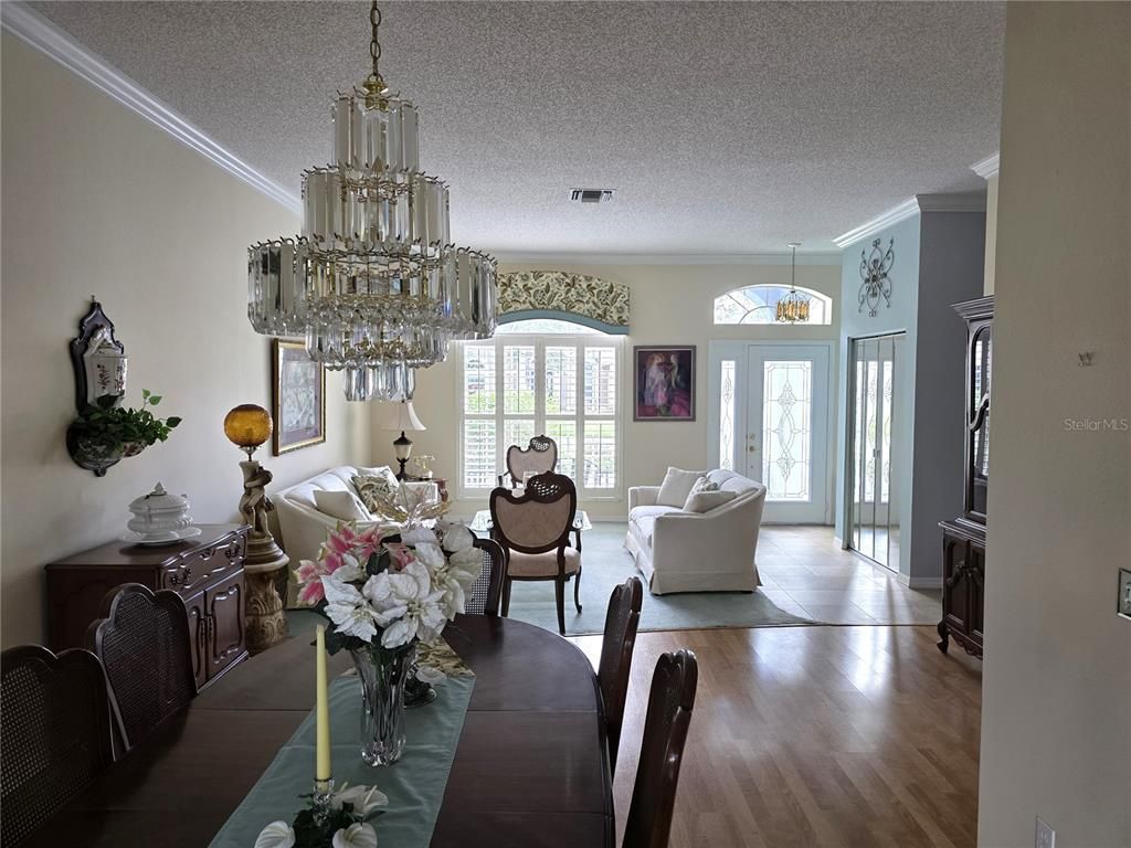 Chandelier, Dining room, Interior, Living room, Pendant Lights, Wood Texture Flooring