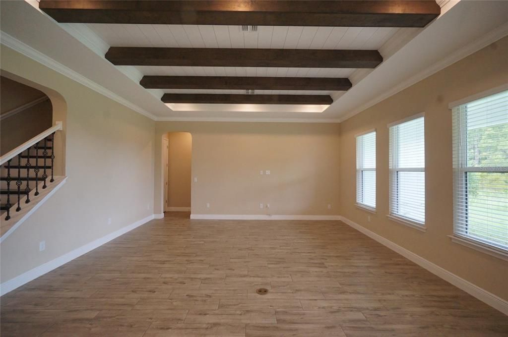 Empty room, Interior, Wooden Beams, Wood Texture Flooring