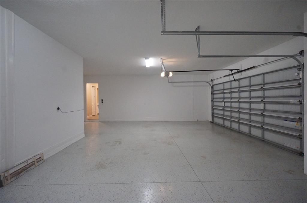 Garage, Interior