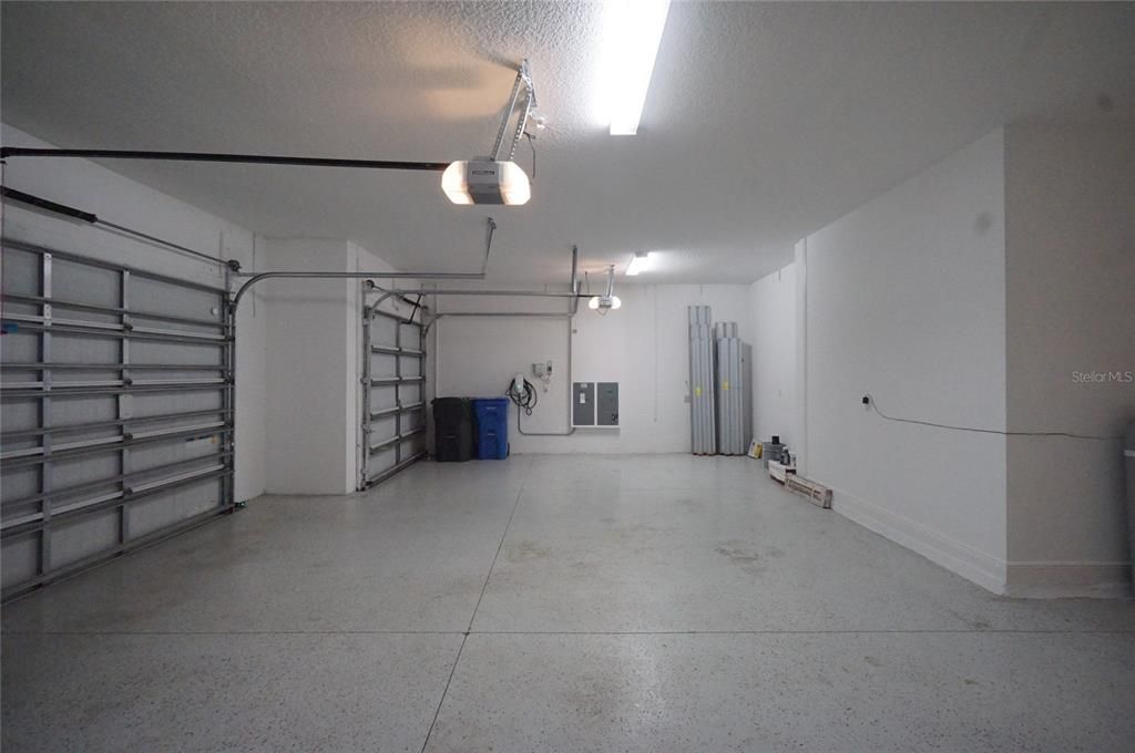 Garage, Interior