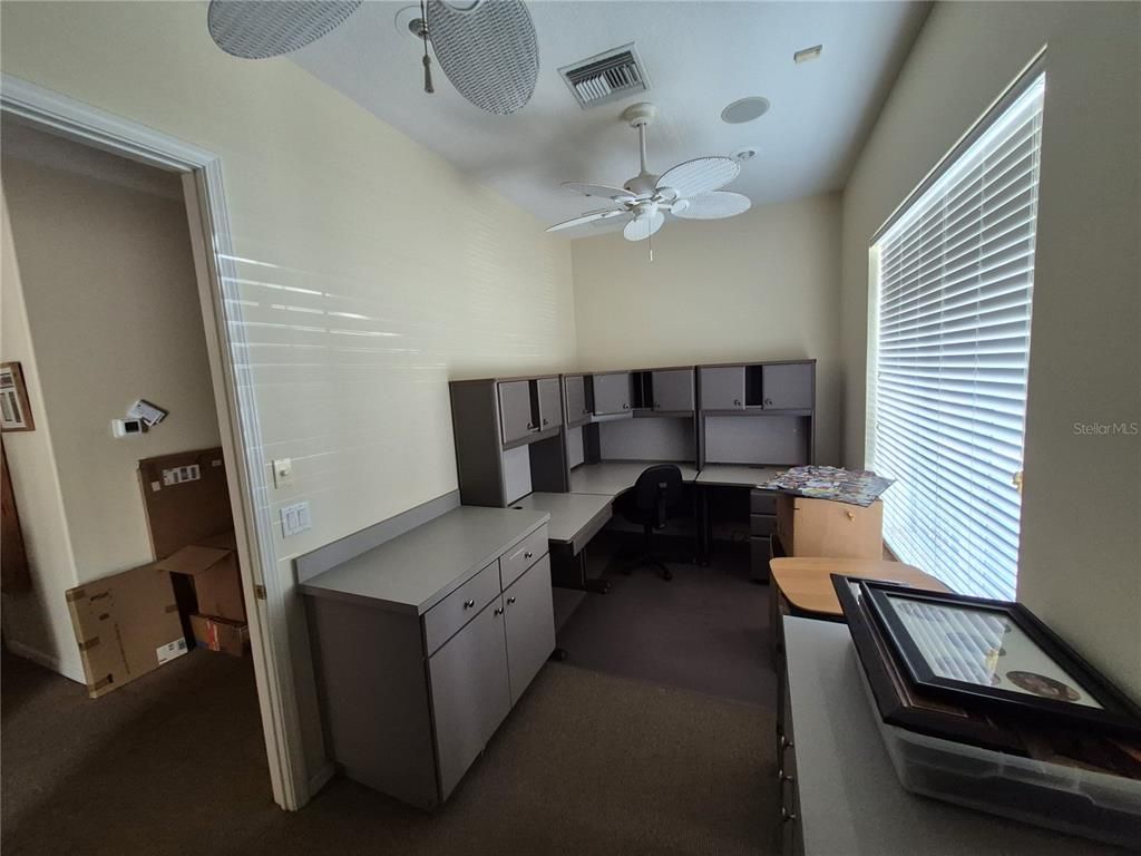 Home Office, Interior