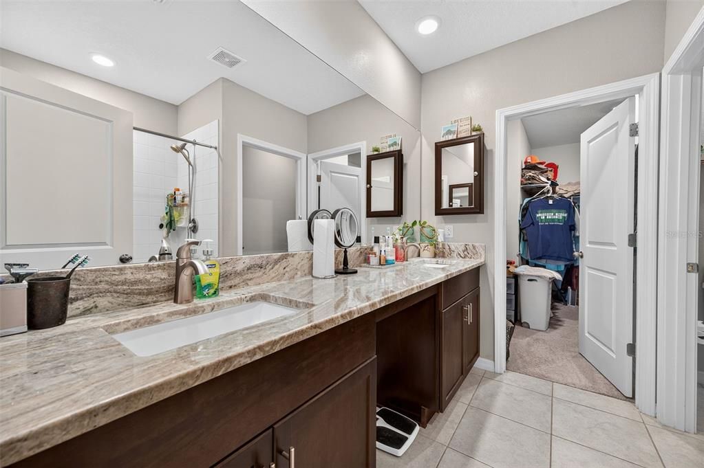 Bathroom, Dual Sink Vanities, Interior, Recessed Lighting