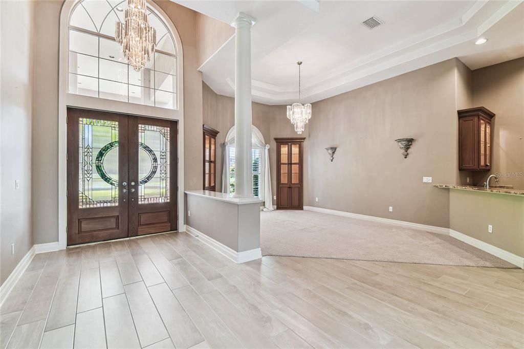 Chandelier, Interior, Recessed Lighting, Wood Texture Flooring