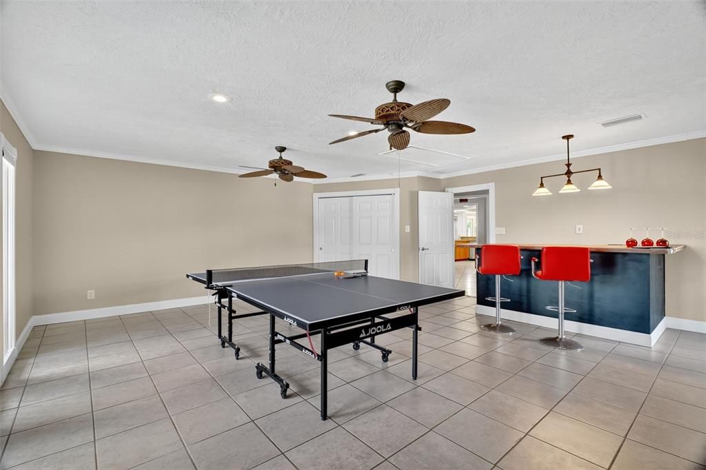 Game Room, Interior, Pendant Lights, Recessed Lighting
