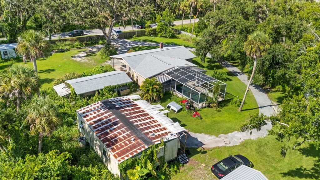 Exterior, Drone