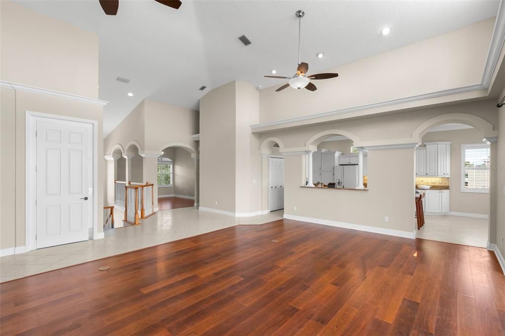 Empty room, Interior, Recessed Lighting, Wood Texture Flooring