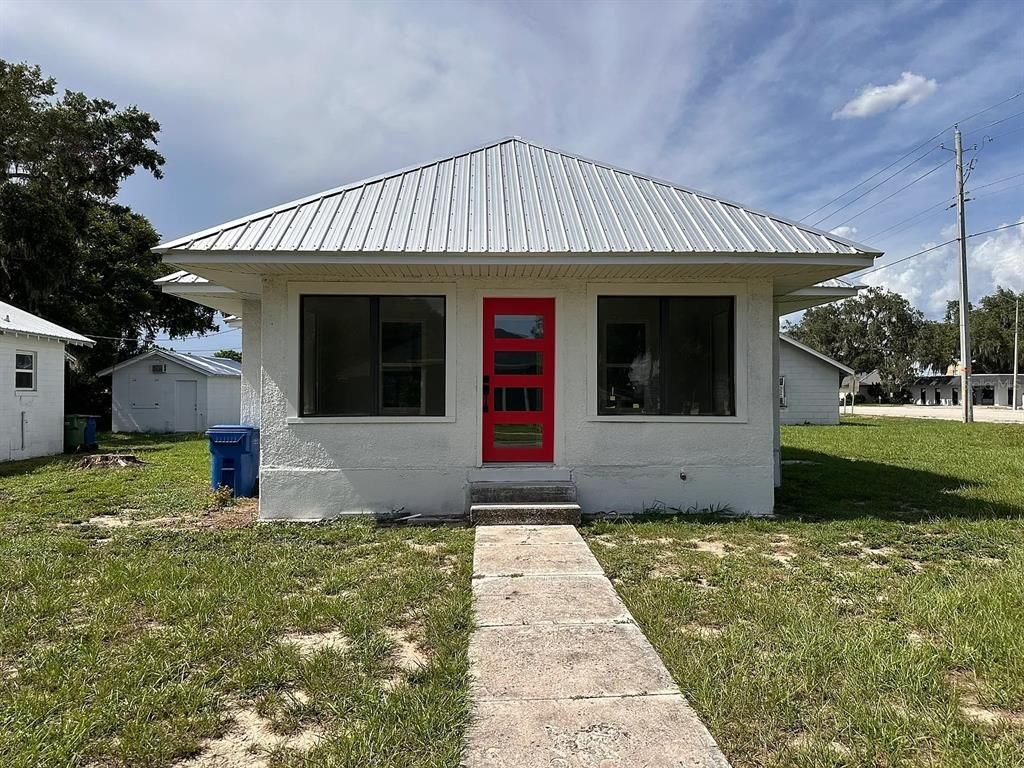 Backyard, Detached Garage, Exterior