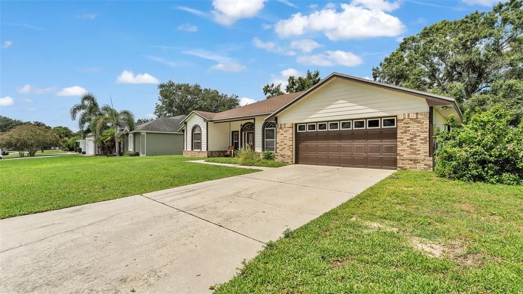 Attached, Backyard, Exterior, Facade, Brick Facade, Ranch