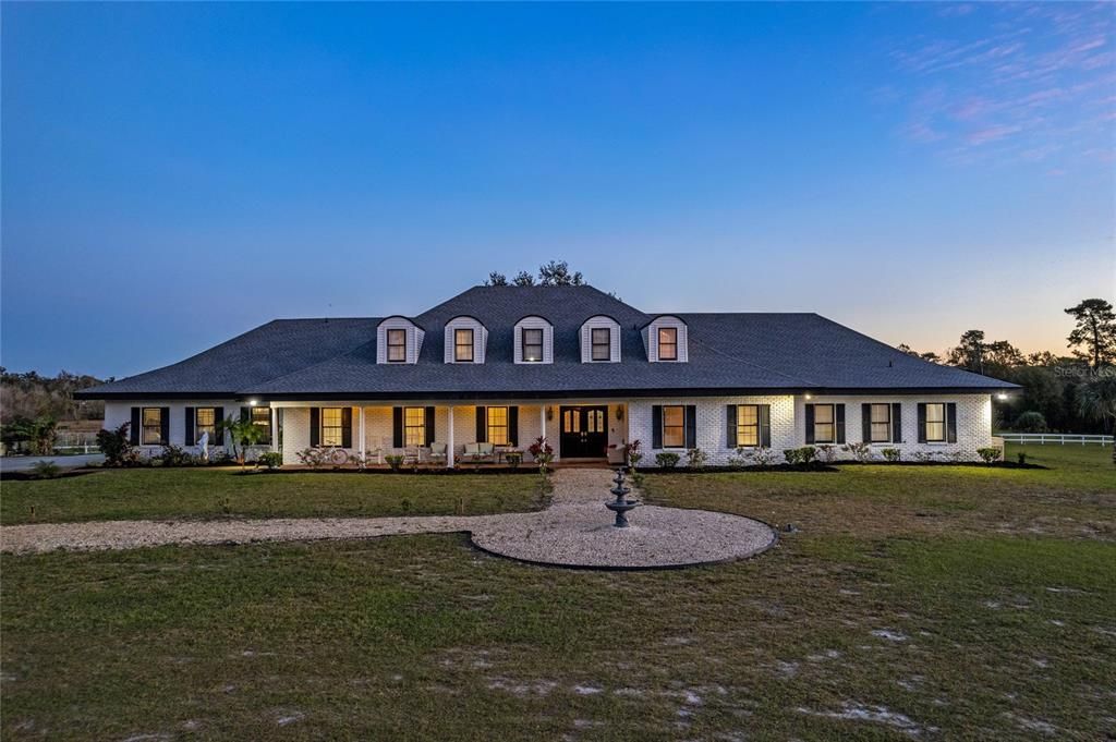 Backyard, Exterior, Facade, French Provincial