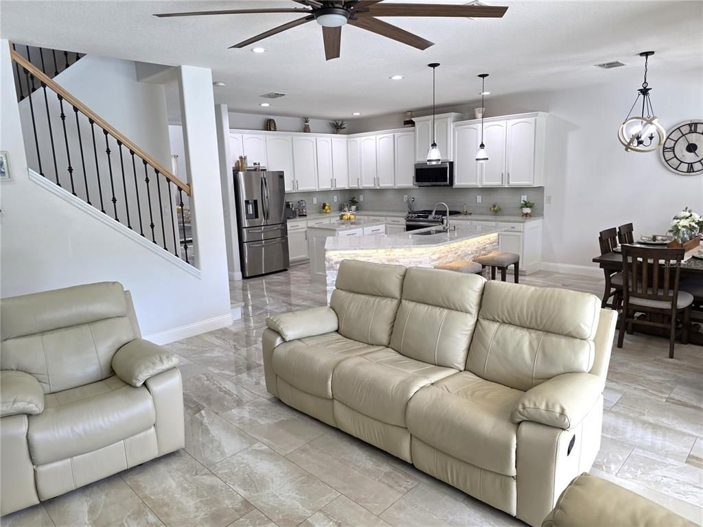 Dining room, Interior, Kitchen, Pendant Lights, Recessed Lighting